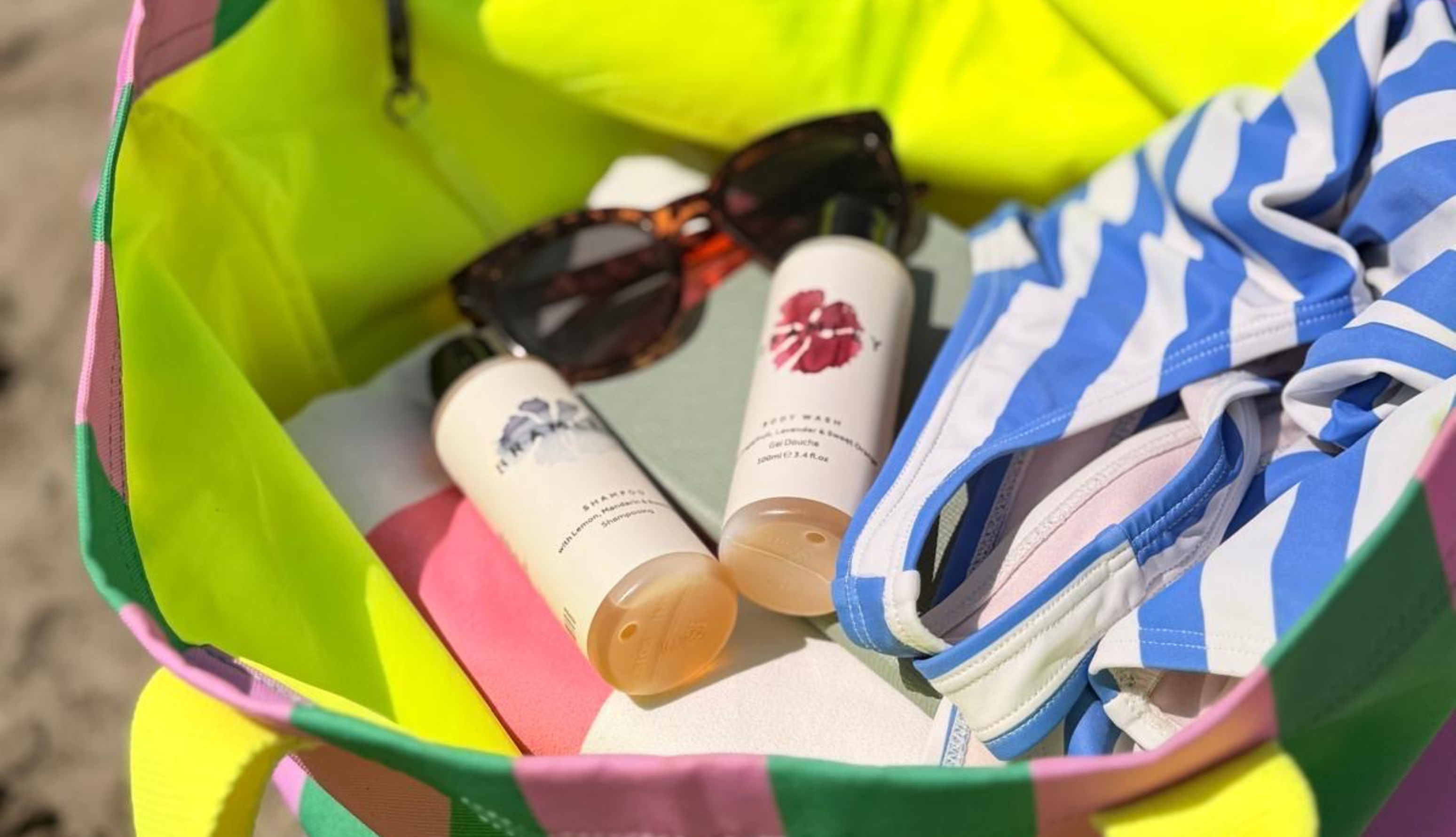 BEACH DAY ESSENTIALS buy full size, get 100ml free